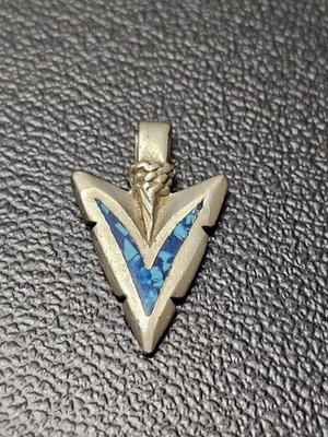 Colgante Punta de Flecha Turquesa Vintage Estilo Suroeste Tono Plata Dije Foto 1 de 4
