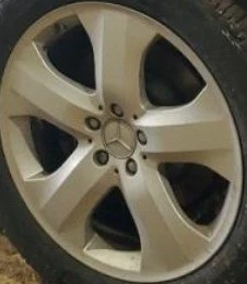 2007 ML Class OE Wheel 164 Type Ml350 19x8 5 Spoke Ribbed Spokes Natural - Image 1 of 4