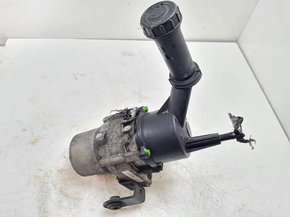 Peugeot Partner 2008 Power Steering Pump 9813664780 Diesel MAM74808 - Image 1 of 4