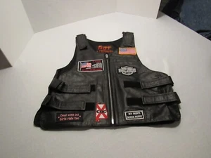 Hot Leathers Vest Size M/L with 9 patches - 3 are Harley Davidson - Picture 1 of 9