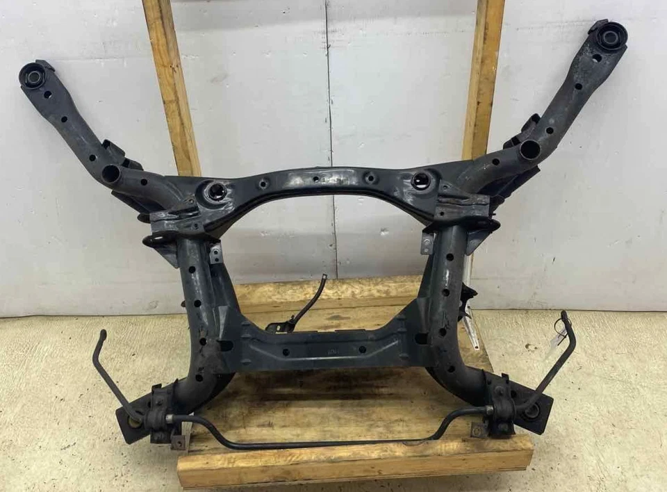 2009 - 2024 NISSAN GT-R OEM R35 REAR SUSPENSION CROSSMEMBER 55400KB50A Foto 1 de 4