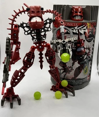 Lego Bionicle: Piraka Hakann - 8901 - With Cannister and Instructions - Image 1 of 4