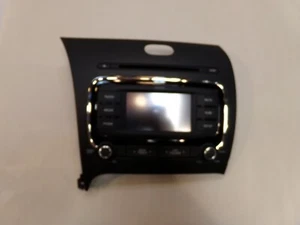 Hyundai 8DK4731MMFE AM FM Radio Stereo - Bild 1 von 8
