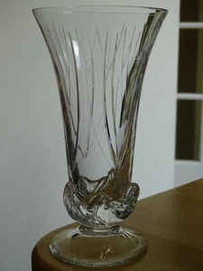 DAUM ANCIEN VASE CRISTAL MODELE SORCY + GRAVURE ht 20 cm - Foto 1 di 8
