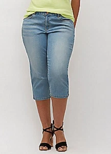 Lane Bryant Classic Blue Denim Capri Jeans Pants Plus 28 4X NWT - Picture 1 of 7