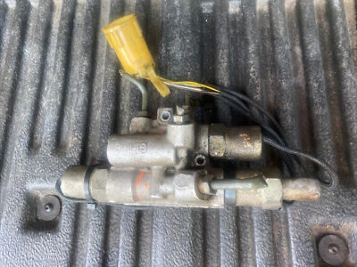 Главный цилиндр насоса Abs от оригинального производителя 88 89 Jaguar XJ6 протестирован - Изображение 1 из 4