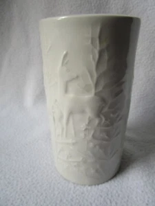 KPM Berlin seltene Vase weiß Porzellan Motiv Rehe im Wald 13,5x7,5cm 1. Wahl Top - Picture 1 of 12
