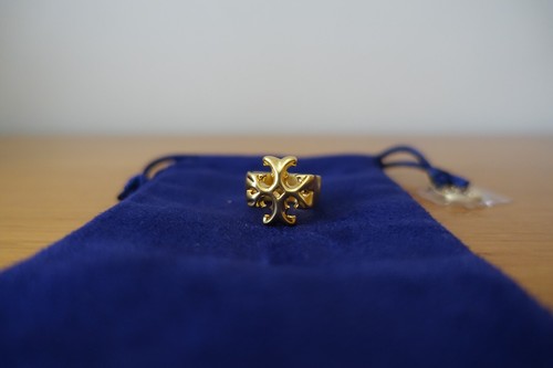 ANELLO LOGO TORY BURCH T COLORE ORO. TAGLIA 7. NUOVO