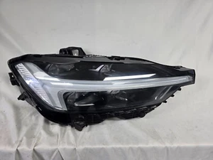 Faro derecho LED VOLVO XC60 Facelift OEM DERECHO 32404706 - Imagen 1 de 11
