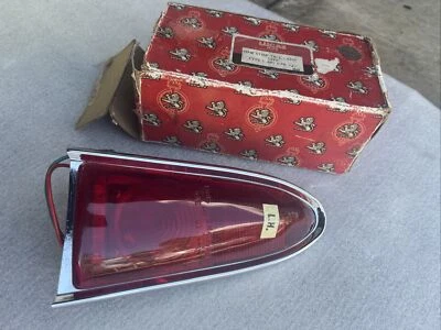 Conjunto de luces traseras Vauxhall Victor FB 1961-64 Lucas L685 LH nos Foto 1 de 4