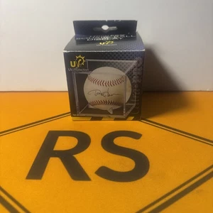 Espositore cubo porta palline da baseball quadrato UV Ultra Pro con culla a 3 poli - Foto 1 di 6