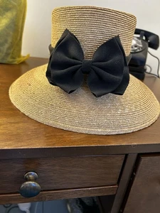Tracy Tooker NY Natural Woven With Black Ribbon Bow Hat - Picture 1 of 7