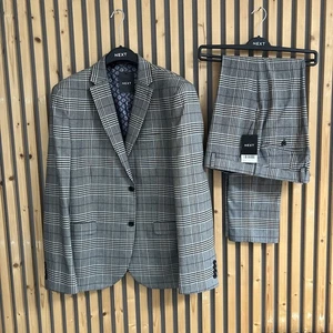 2pcs Mens Skinny Fit Suit. Jacket Size 44R & Trouser 34R RRP £149 - Picture 1 of 10