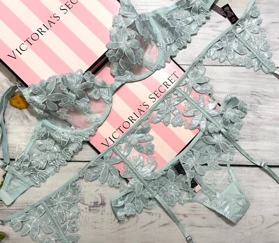 Victorias Secret LUXE Sem Forro Floral 3 peças Demi Sutiã Tanga Liga Conjunto Azul Aqua - Imagem 1 de 4