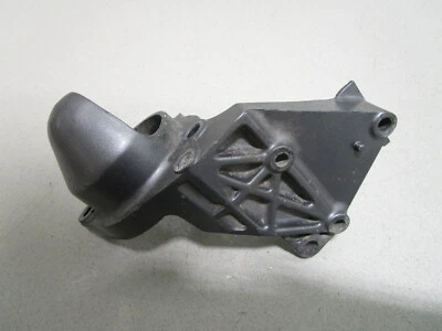 84930M 水手舷外机 30A 30 HP 2 气缸起动器电机安装支架 — 第 1/4 张图片