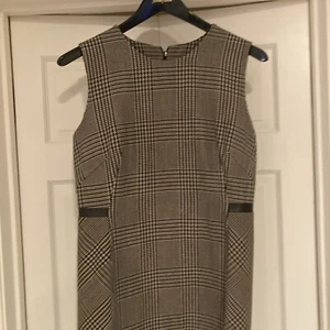 Akris Black Label A-Sheath US 10; EU 40 Sleeveless Zip Back Brown Tweed Preown - Picture 1 of 10