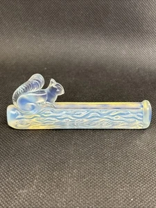 De colección Sabino París Francia Vidrio Opalescente Ardilla Sobre Tronco Estatuilla Cuchillo Descanso - Imagen 1 de 9