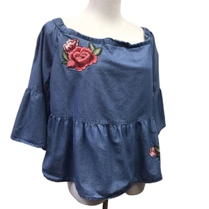 Top ANA donna grande chambray ricamato spalle scoperte maniche a campana blu rosso - Foto 1 di 10