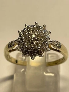 Lovely 9 Carat Yellow Gold DIAMOND Cluster Ring 0.05 carats - Picture 1 of 6