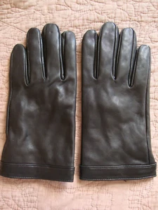 Express Men's Blk Leather Gloves W/Touch Screen Compatible Fingertips, S/M, NWOT - Picture 1 of 5