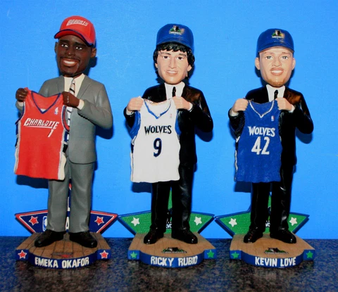 Lot 3 Foco Emeka Okafor Ricky Rubio Kevin Love Rookie NBA Draft Day Bobblehead Cover