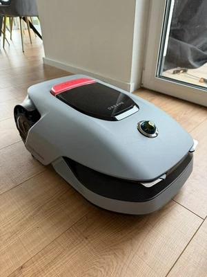 Dreame A1 Pro Mähroboter – bis 2000 m² – 2x gefahren / wie NEU! - Bild 1 von 4