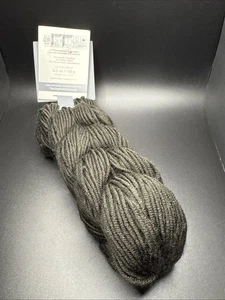 Caron X Pantone Acrílico/Mezcla de Lana Hilo Cuervo Tejer Crochet Voluminoso Nuevo 3.5oz - Imagen 1 de 4