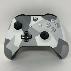 Mando Inalámbrico Microsoft Xbox One Modelo 1708 Winter Forces Camuflaje Blanco Gris - Imagen 1 de 9