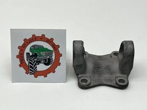 GM GMC SM420  2wd Drive Manual Transmission Rear Drive Shaft Front Flange OEM - Picture 1 of 7