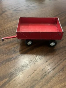 Vintage The Ertl Co Pressed Steel Red Farm Wagon Made in USA - Picture 1 of 17