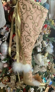 Weihnachten eleganter verzierter Satinstrumpf Stilettoabsatz - schöner seltener Fund - Bild 1 von 13