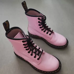 Dr. Martens 26425 Pale Pink Patent Lamper Leather Combat Boots Sz 7 Women's  - Picture 1 of 14