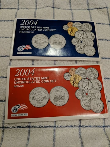 2004 Sealed Mint Set U.S. Mint P and D 22 coins Uncirculated with COA No Box Cover