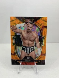 2023 Panini Select WWE Joe Coffey Concourse Orange Flash #25 - Bild 1 von 2