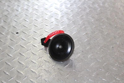 2004 YAMAHA V STAR 1100 XVS1100A CLASSIC HORN SIGNAL 55V-83371-00-00 - Image 1 of 4