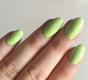 Nagellack Essie Nr. 368 vibrant vibes, Pastell-Lime,  13,5ml,  NEU. - Bild 1 von 1