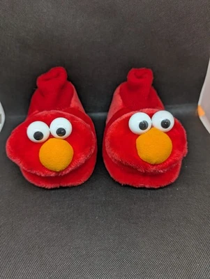 Zapatillas Elmo para niños pequeños Plaza Sésamo.  Foto 1 de 4