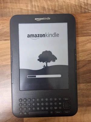 Amazon Kindle D00901 Keyboard 3rd Generation E-Book Reader. Very Good Condition - Image 1 of 2