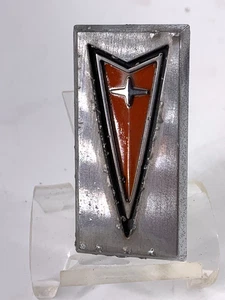 Pontiac Emblem Part Number 9817863 - Foto 1 di 9