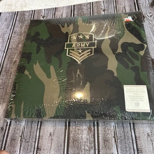 K & Company Armee 24 Seiten Sammelalbum 12x12 - Bild 1 von 8