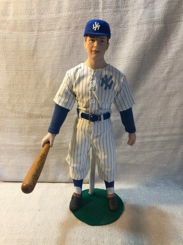 Mickey Mantle Yankees Sports Impressions Baseball Porcelain Doll Figurine Cover
