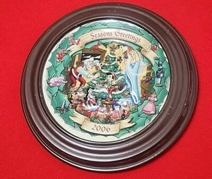 "DISNEY 2006 PINOCHO COLECCIONISTA 8"" PLATO TEMPORADAS SALUDOS NAVIDAD 3D con marco" - Imagen 1 de 24