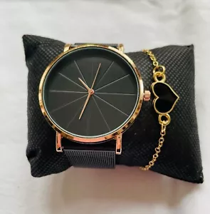 Neu - Damen Armbanduhr Quarz schwarz + Herzarmband - Bild 1 von 4