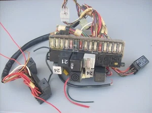 Porsche 944 EARLY Fuse Box Relay Panel Wiring Harness - Picture 1 of 16