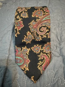 Hastings Bay Paisley Tie - Picture 1 of 2