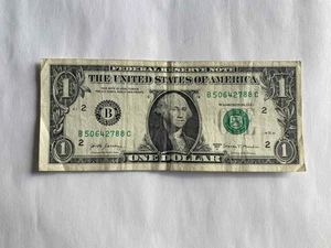 $1 One Dollar Bill 2017 Series B 50642788 C Real Money US Dollars Paper notes US - Picture 1 of 3