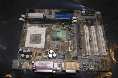 ASUS CUV4X-VM Socket 370 ATX Motherboard PCI AGP VGA audio VIA chipset - Image 1 of 4