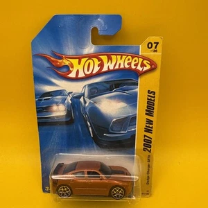 Hot Wheels 2007 New Models Dodge Charger SRT8 07/36 Burnt Orange - Picture 1 of 4