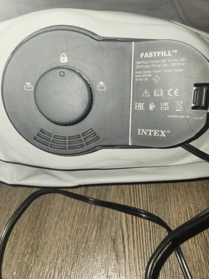 НОВЫЙ — кровать Insta со встроенным насосом (на открытом воздухе и в помещении), замшевый верхний надувной матрас Queen - Изображение 1 из 4