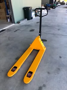 Pallet Truck 2500KG Industrial Quality Hand Pallet Jack Truck Trolley Narrow 550 - Picture 1 of 7